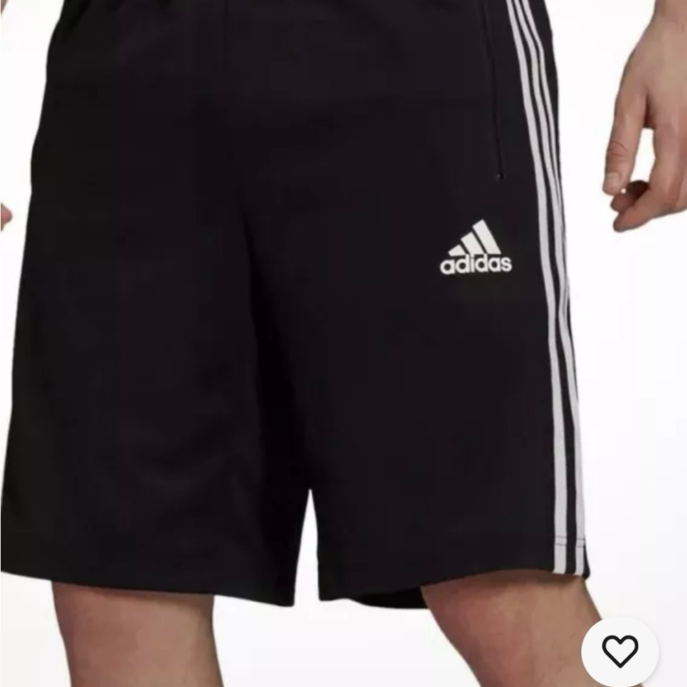 New Adidas Men's Designed 2 Move 3-Stripes Primeblue Men's Shorts. - Picture 3 of 5